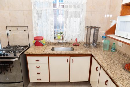 Casa à venda com 140m², 3 quartos e 2 vagasCozinha