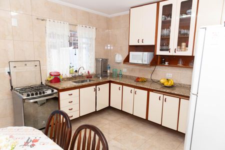 Casa à venda com 140m², 3 quartos e 2 vagasCozinha