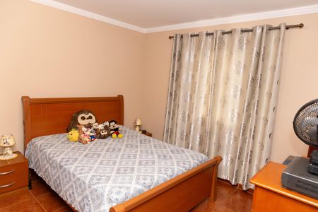 Casa à venda com 140m², 3 quartos e 2 vagasSuite