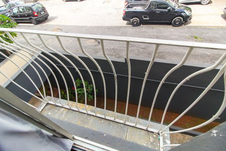 Apartamento à venda com 56m², 2 quartos e 1 vaga Apartamento à venda com 56m², 2 quartos e 1 vagaSacada