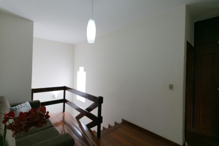 Casa à venda com 208m², 4 quartos e 4 vagasSala de Estar