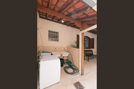 Casa à venda com 208m², 4 quartos e 4 vagasÁrea de Serviço