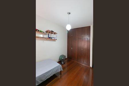 Casa à venda com 208m², 4 quartos e 4 vagasQuarto 2