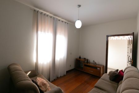 Casa à venda com 208m², 4 quartos e 4 vagasQuarto 3