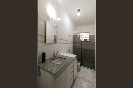 Casa à venda com 208m², 4 quartos e 4 vagasBanheiro Social