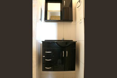 Apartamento para alugar com 44m², 2 quartos e sem vagaBanheiro.