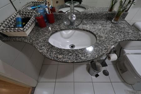 Apartamento à venda com 85m², 3 quartos e 2 vagasBanheiro