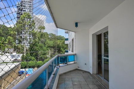 Apartamento à venda com 200m², 4 quartos e 3 vagasVaranda