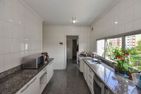 Apartamento à venda com 200m², 4 quartos e 3 vagasCozinha