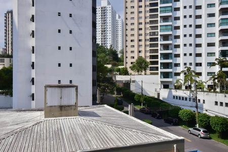 Apartamento à venda com 200m², 4 quartos e 3 vagasVista da Suíte 2