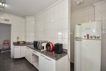 Apartamento à venda com 200m², 4 quartos e 3 vagasCozinha