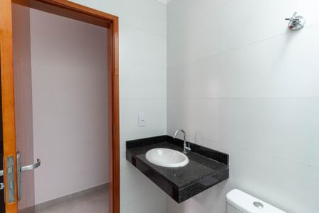 Casa de condomínio à venda com 120m², 2 quartos e 2 vagasBanheiro