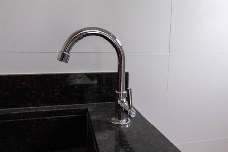 Casa de condomínio à venda com 120m², 2 quartos e 2 vagasBanheiro - torneira