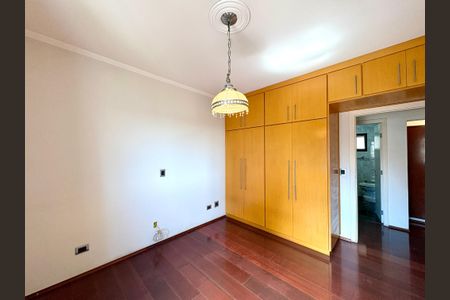 Apartamento à venda com 190m², 3 quartos e 2 vagasQuarto 1 