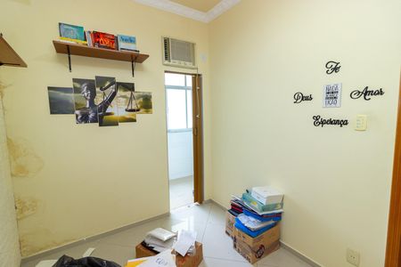 Apartamento à venda com 100m², 3 quartos e 1 vaga Apartamento à venda com 100m², 3 quartos e 1 vagaQuarto de Serviço
