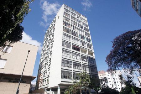 Apartamento para alugar com 140m², 3 quartos e 1 vagaFachada