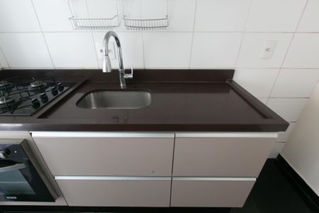 Apartamento à venda com 46m², 2 quartos e 1 vagaCozinha - Pia