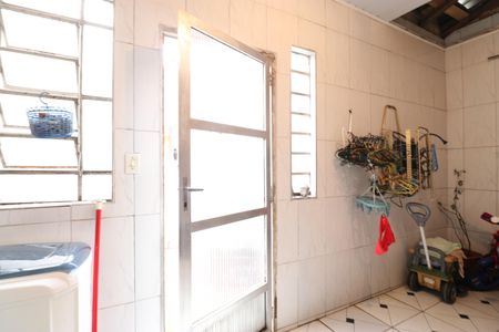 Casa à venda com 108m², 2 quartos e 1 vagaÁrea de Serviço