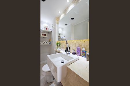 Apartamento à venda com 67m², 2 quartos e 1 vagaBanheiro 2