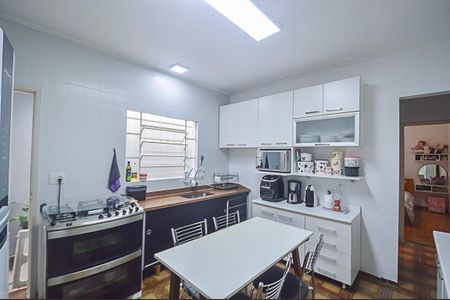 Casa à venda com 134m², 2 quartos e 2 vagas Casa à venda com 134m², 2 quartos e 2 vagasCozinha