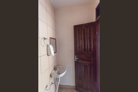 Casa à venda com 270m², 3 quartos e 4 vagasBanheiro de serviço