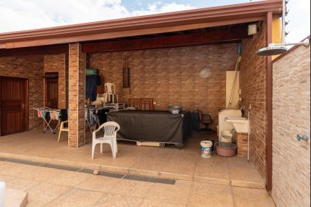 Casa à venda com 270m², 3 quartos e 4 vagasÁrea comum - Espaço Gourmet