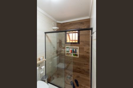 Casa à venda com 270m², 3 quartos e 4 vagasBanheiro da Suíte 2