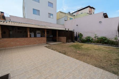Casa à venda com 300m², 4 quartos e 7 vagasQuintal