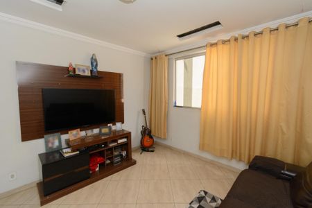 Casa à venda com 300m², 4 quartos e 7 vagasSala