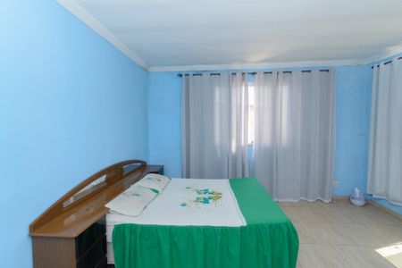 Casa à venda com 300m², 4 quartos e 7 vagasSuíte