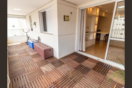 Apartamento para alugar com 97m², 3 quartos e 2 vagasVaranda