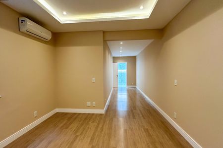 Apartamento à venda com 298m², 4 quartos e 1 vagaSuíte 01