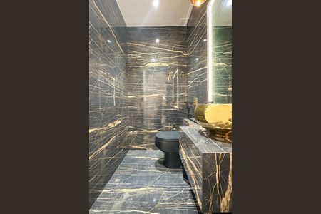 Apartamento à venda com 298m², 4 quartos e 1 vagaLavabo