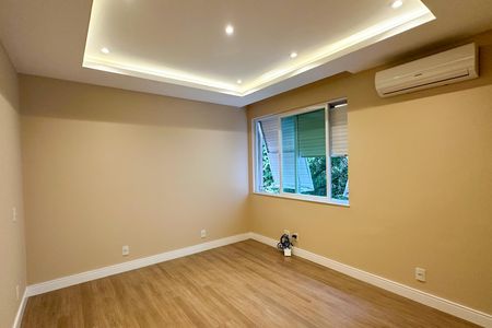 Apartamento à venda com 298m², 4 quartos e 1 vagaSuíte 01