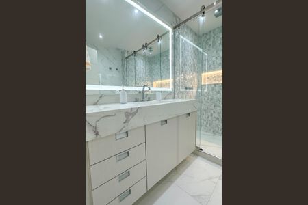 Apartamento à venda com 298m², 4 quartos e 1 vagaBanheiro Suíte 01