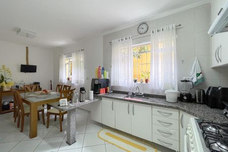 Casa à venda com 175m², 4 quartos e 2 vagasCozinha