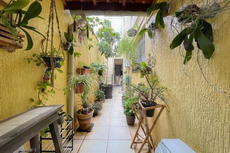 Casa à venda com 175m², 4 quartos e 2 vagasQuintal