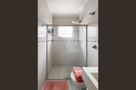 Casa à venda com 175m², 4 quartos e 2 vagasBanheiro - Suíte