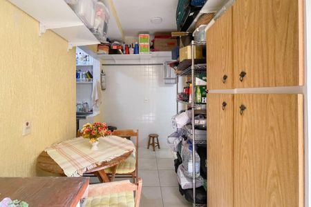 Casa à venda com 175m², 4 quartos e 2 vagasÁrea - Churrasqueira