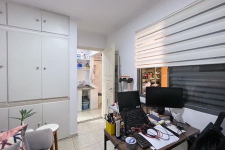 Casa à venda com 175m², 4 quartos e 2 vagasQuarto de Serviço