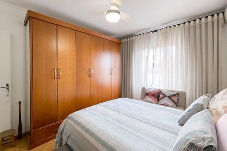 Casa à venda com 175m², 4 quartos e 2 vagasSuíte