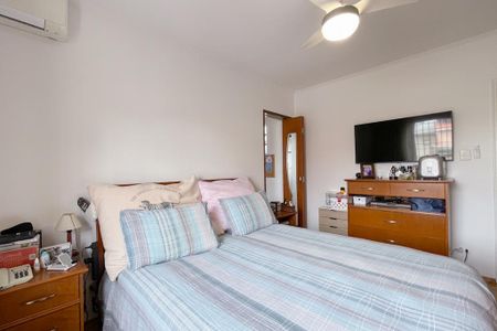 Casa à venda com 175m², 4 quartos e 2 vagasSuíte