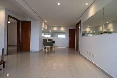 Apartamento para alugar com 140m², 2 quartos e 2 vagasSala