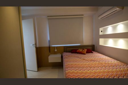 Apartamento à venda com 199m², 3 quartos e 3 vagas Apartamento à venda com 199m², 3 quartos e 3 vagasSuíte 3