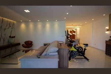 Apartamento à venda com 199m², 3 quartos e 3 vagas Apartamento à venda com 199m², 3 quartos e 3 vagasSala