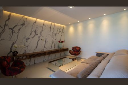 Apartamento à venda com 199m², 3 quartos e 3 vagas Apartamento à venda com 199m², 3 quartos e 3 vagasSala