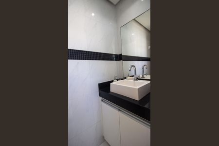Apartamento à venda com 199m², 3 quartos e 3 vagas Apartamento à venda com 199m², 3 quartos e 3 vagasLavabo