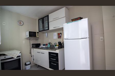 Apartamento à venda com 199m², 3 quartos e 3 vagas Apartamento à venda com 199m², 3 quartos e 3 vagasÁrea Comum - Copa