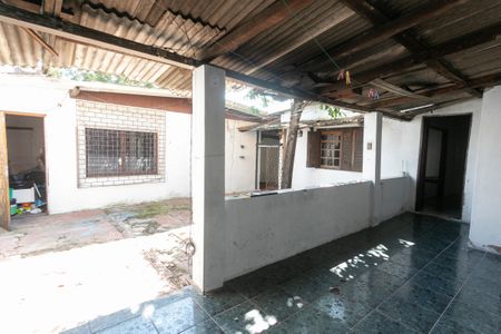 Casa à venda com 54m², 3 quartos e 2 vagas Casa à venda com 54m², 3 quartos e 2 vagasChurrasqueira