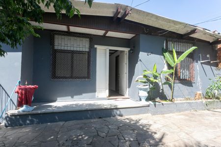 Casa à venda com 54m², 3 quartos e 2 vagas Casa à venda com 54m², 3 quartos e 2 vagasFrente da casa